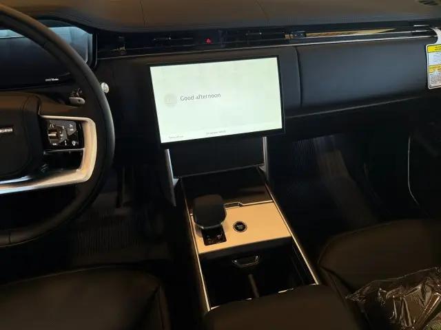 2026 Land Rover Range Rover P400 SE