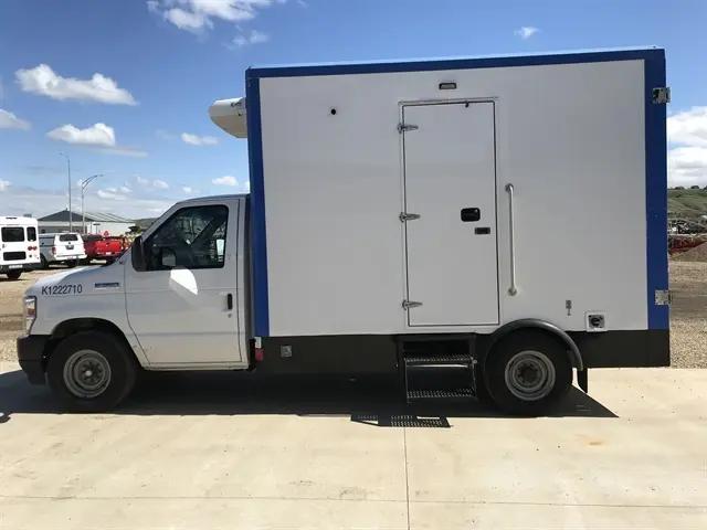 2023 Ford E-350 Cutaway Base