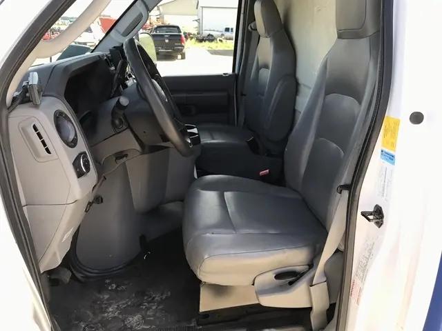 2023 Ford E-350 Cutaway Base