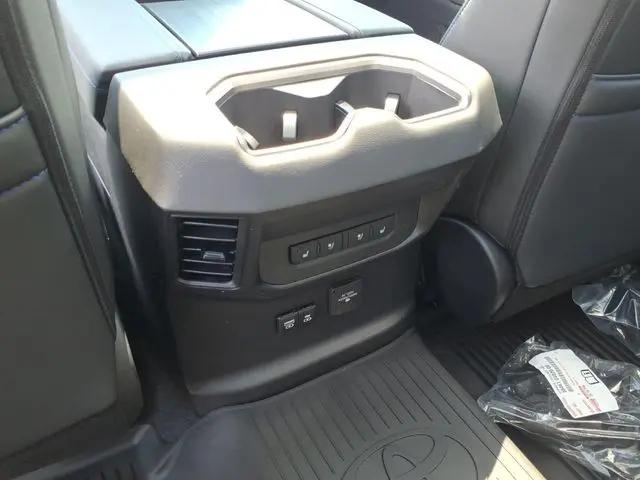 2026 Toyota Tundra Platinum CrewMax 5.5' Bed