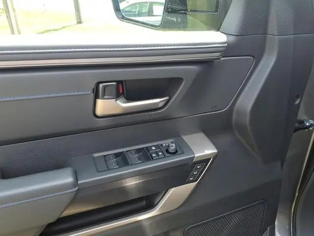 2026 Toyota Tundra Platinum CrewMax 5.5' Bed