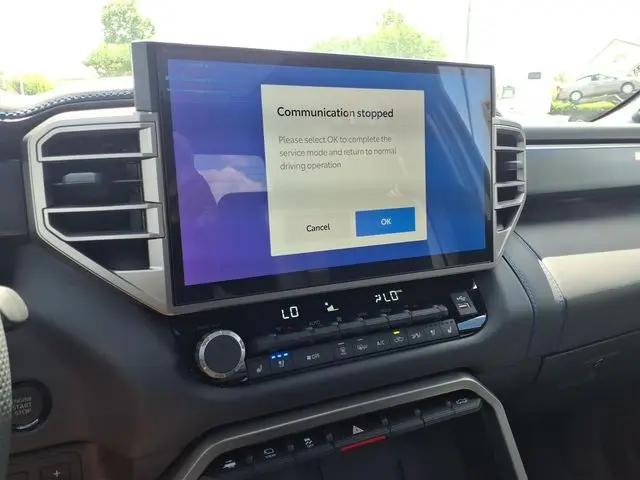 2026 Toyota Tundra Platinum CrewMax 5.5' Bed