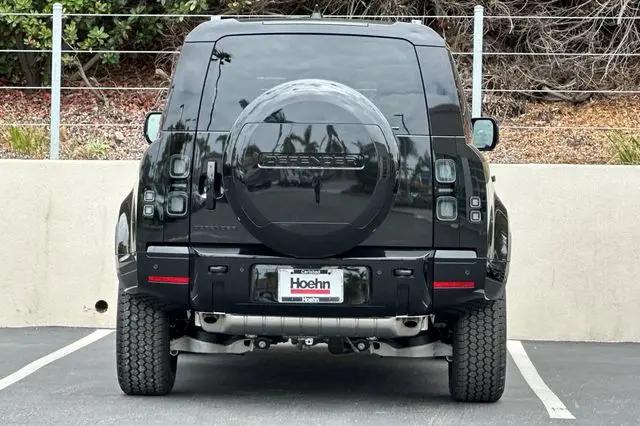 2026 Land Rover Defender P400 X-Dynamic SE