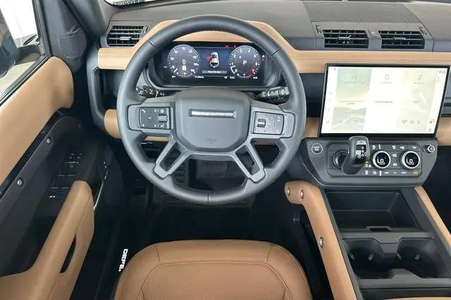 2026 Land Rover Defender P400 X-Dynamic SE