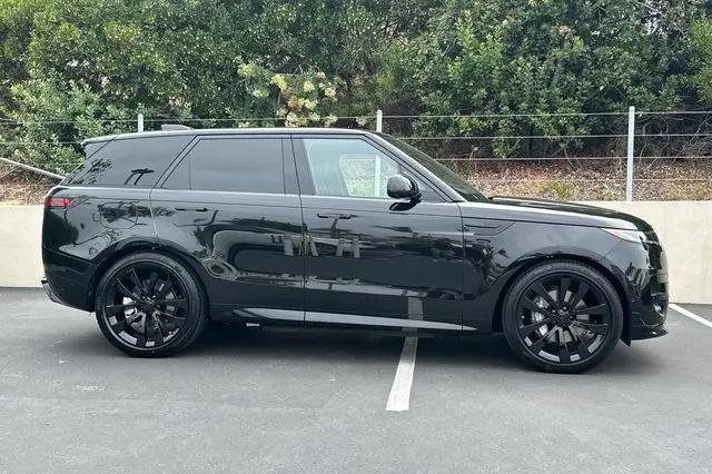 2026 Land Rover Range Rover Sport P460e Dynamic SE