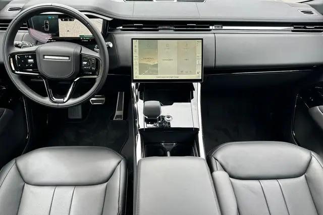 2026 Land Rover Range Rover Sport P460e Dynamic SE