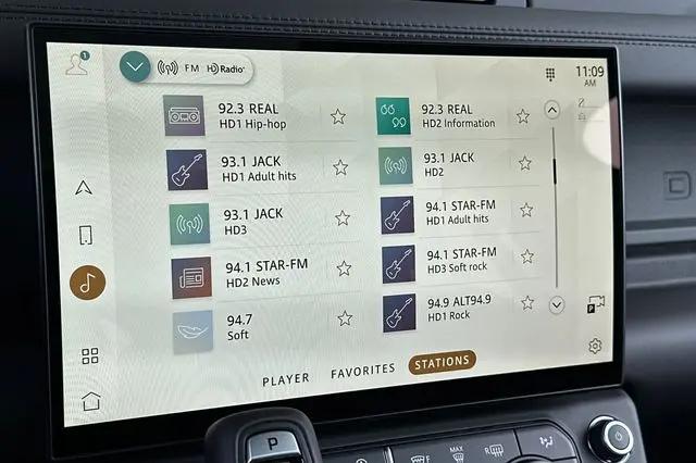 2026 Land Rover Defender P400 X-Dynamic SE