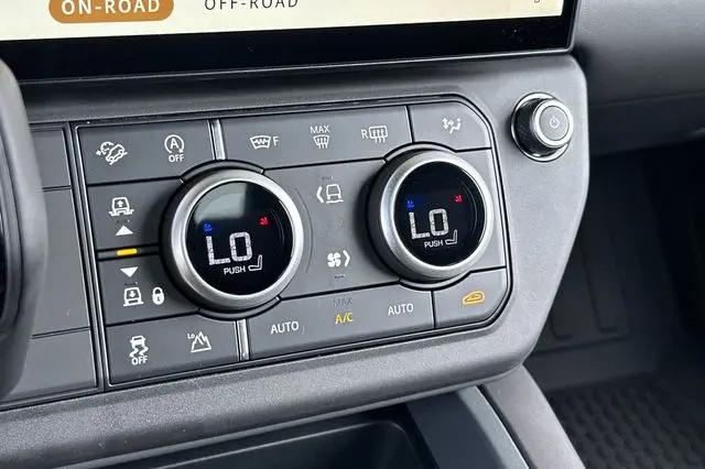 2026 Land Rover Defender P400 X-Dynamic SE
