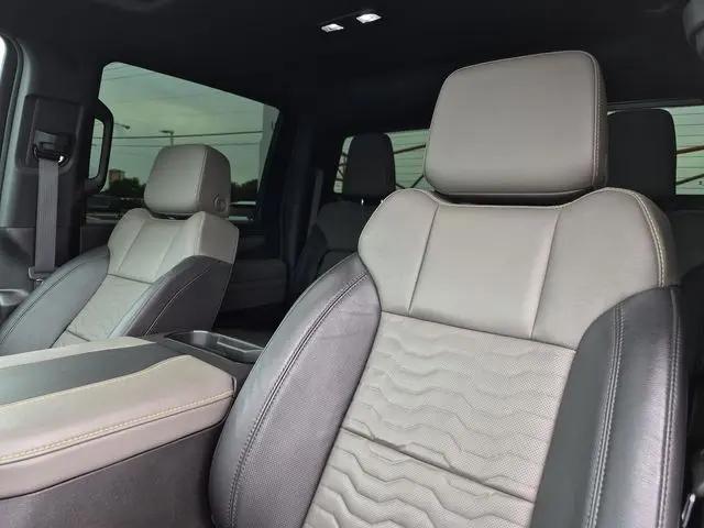 2025 Chevrolet Silverado 2500HD 4WD Crew Cab Standard Bed ZR2