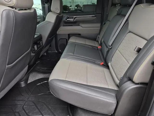 2025 Chevrolet Silverado 2500HD 4WD Crew Cab Standard Bed ZR2