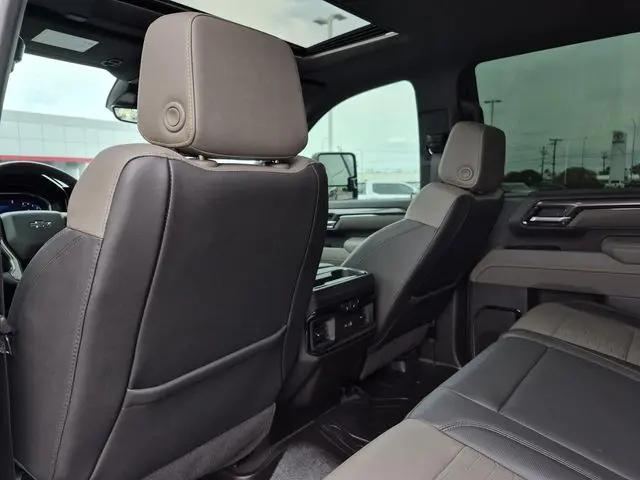 2025 Chevrolet Silverado 2500HD 4WD Crew Cab Standard Bed ZR2