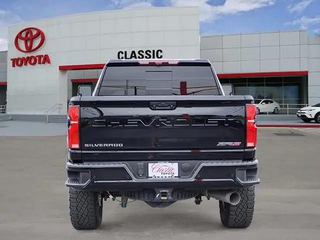 2025 Chevrolet Silverado 2500HD 4WD Crew Cab Standard Bed ZR2