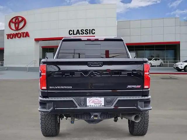 2025 Chevrolet Silverado 2500HD 4WD Crew Cab Standard Bed ZR2