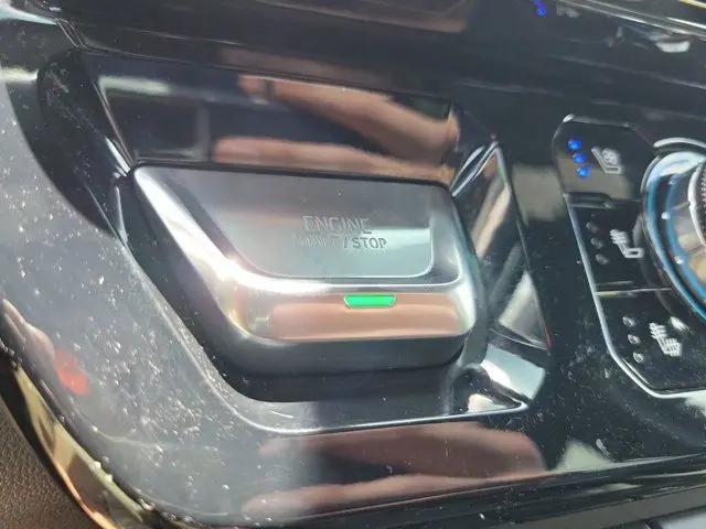2025 GMC Sierra 2500HD 4WD Crew Cab Standard Bed AT4