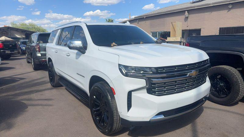 2023 Chevrolet Suburban 2WD Premier