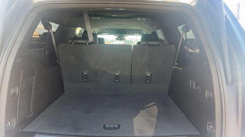 2023 Chevrolet Suburban 2WD Premier