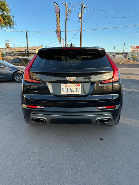 2023 Cadillac XT4 AWD Premium Luxury