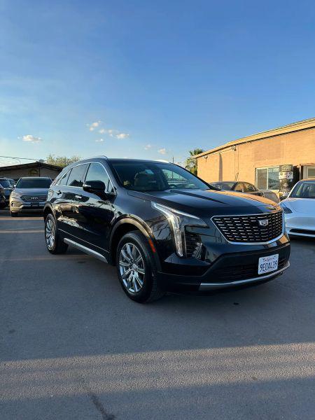 2023 Cadillac XT4 AWD Premium Luxury