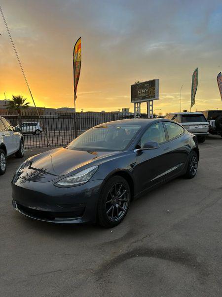 2020 Tesla Model 3 Standard Range Rear-Wheel Drive