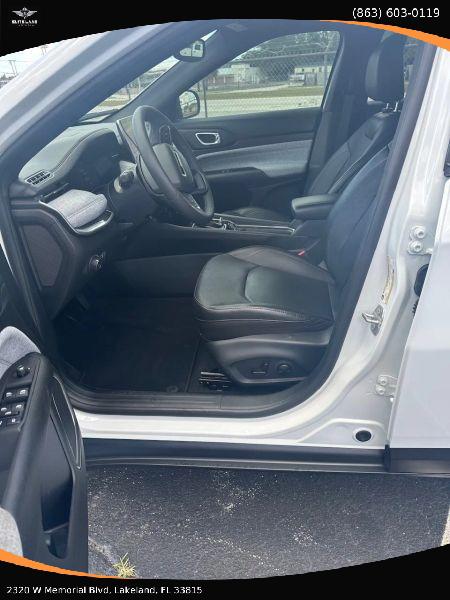 2023 Jeep Compass Latitude Lux FWD