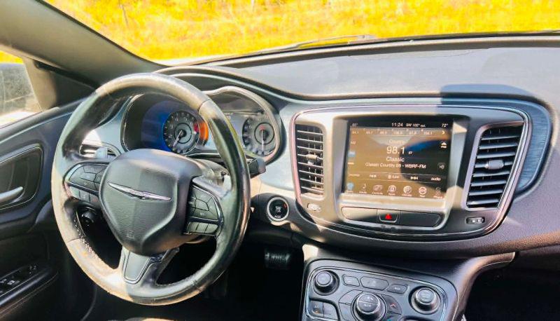 2016 Chrysler 200 S