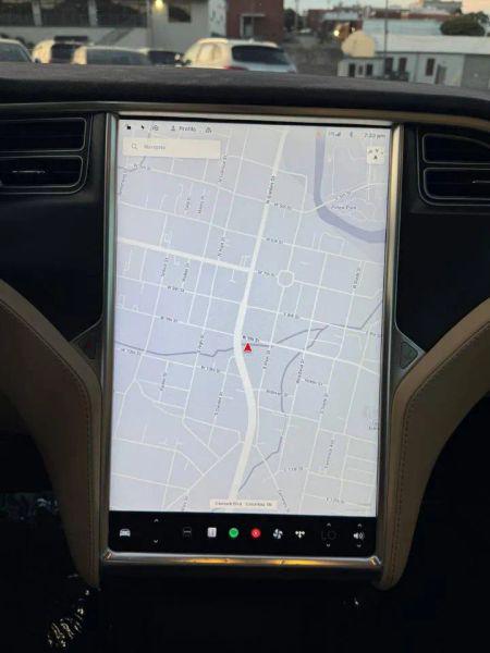 2015 Tesla Model S 85D