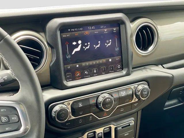 2023 Jeep Gladiator Overland