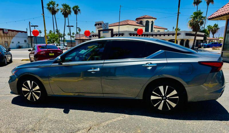 2022 Nissan Altima SV FWD