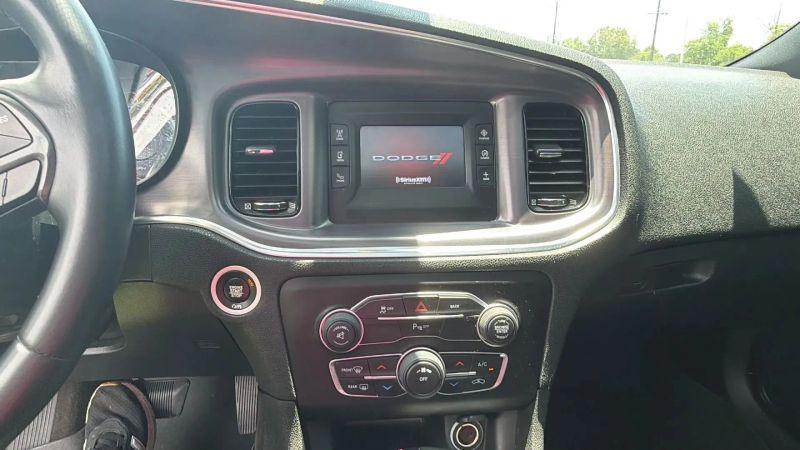2016 Dodge Charger SE