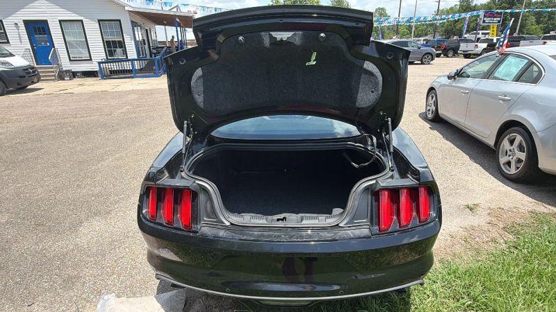 2016 Ford Mustang V6