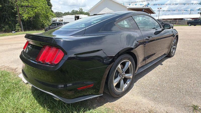 2016 Ford Mustang V6