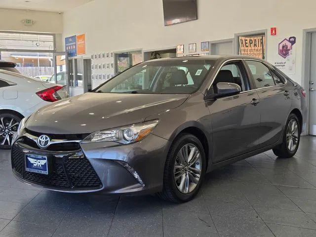 2017 Toyota Camry SE