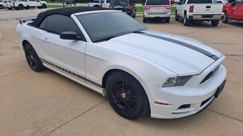 2014 Ford Mustang V6