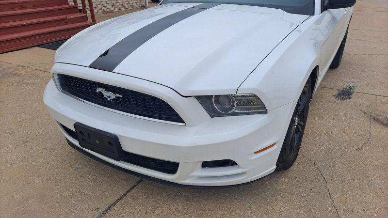 2014 Ford Mustang V6
