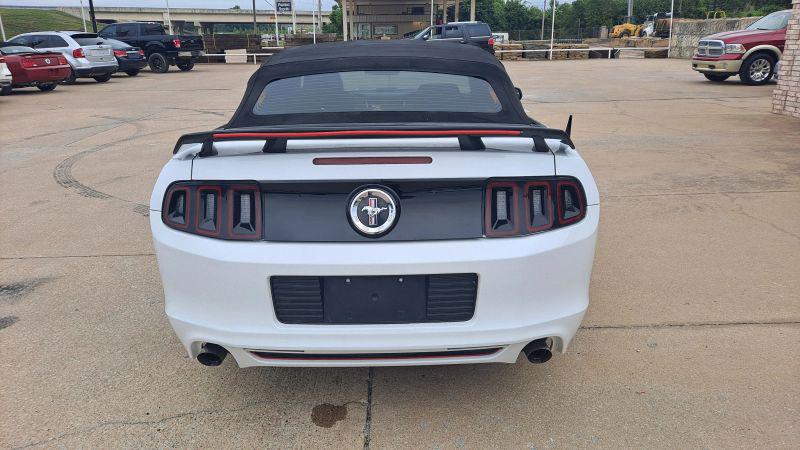2014 Ford Mustang V6