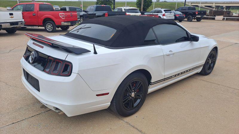 2014 Ford Mustang V6