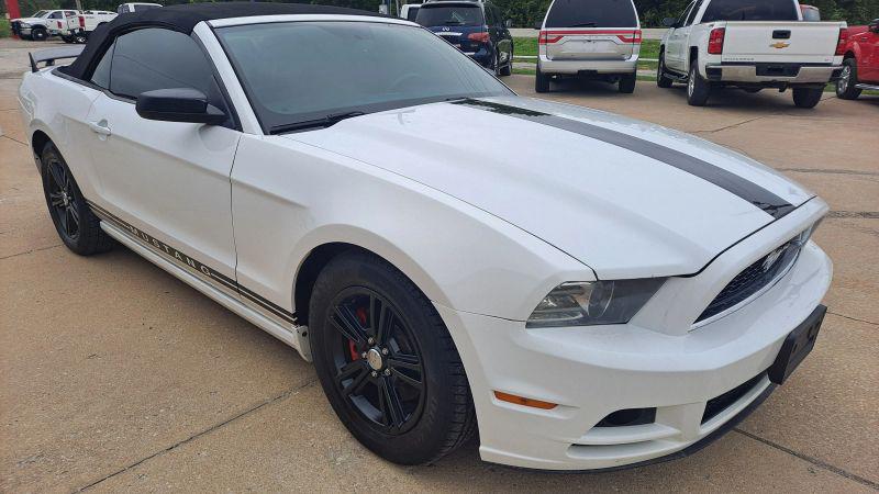 2014 Ford Mustang V6