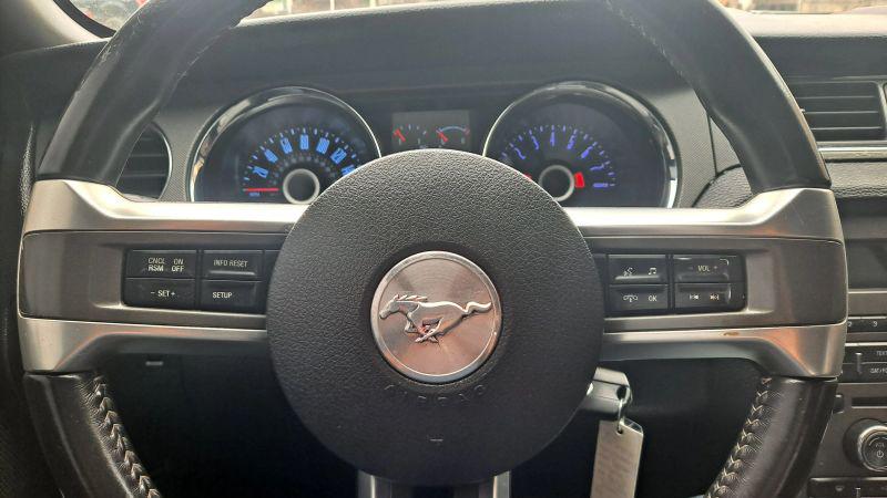 2014 Ford Mustang V6
