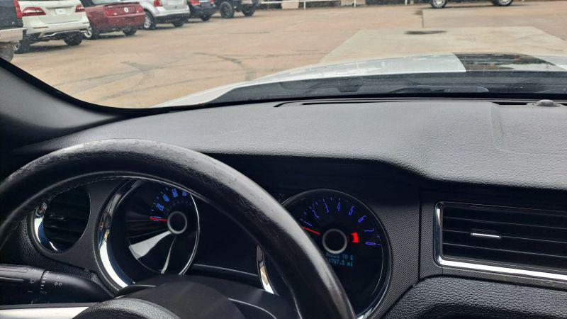 2014 Ford Mustang V6