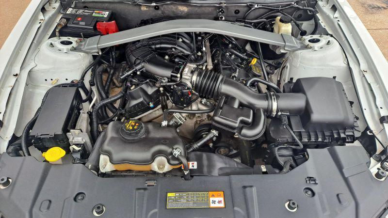 2014 Ford Mustang V6
