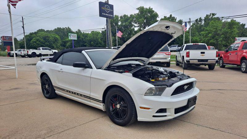 2014 Ford Mustang V6