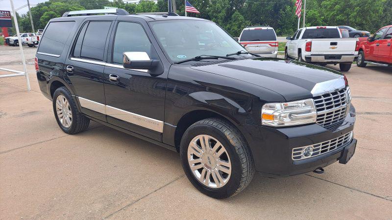 2013 Lincoln Navigator Base
