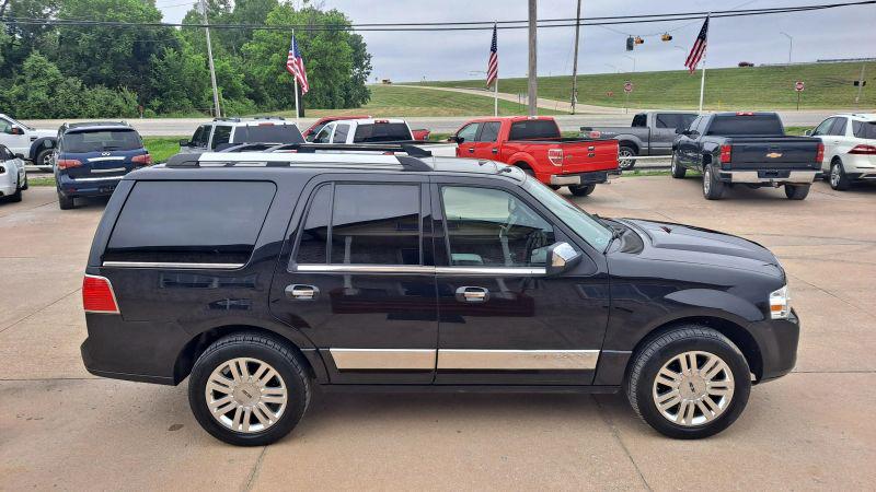 2013 Lincoln Navigator Base