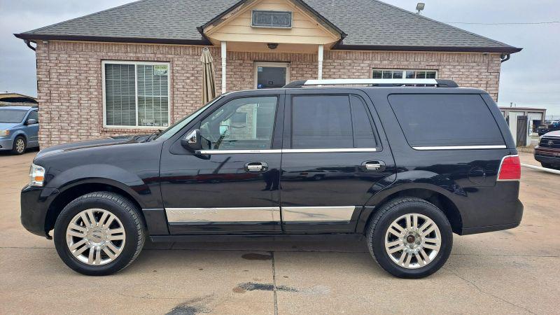 2013 Lincoln Navigator Base