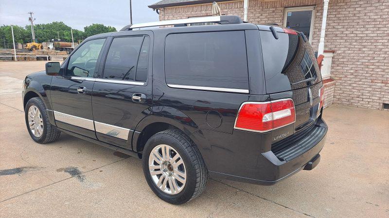 2013 Lincoln Navigator Base