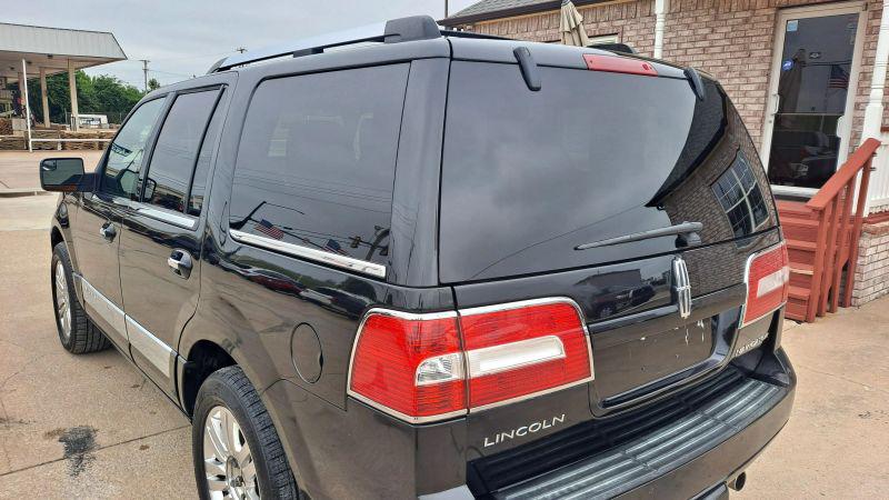 2013 Lincoln Navigator Base