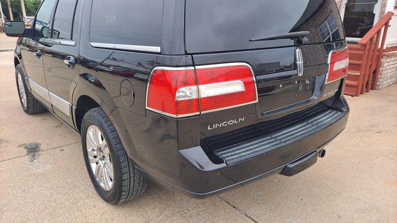 2013 Lincoln Navigator Base