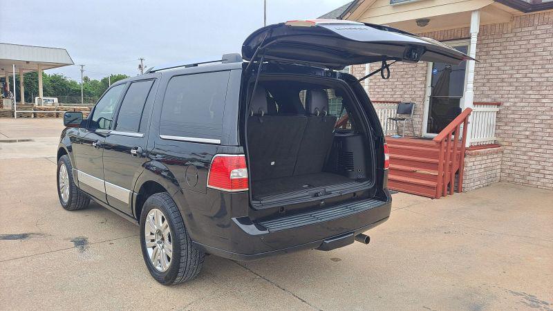 2013 Lincoln Navigator Base