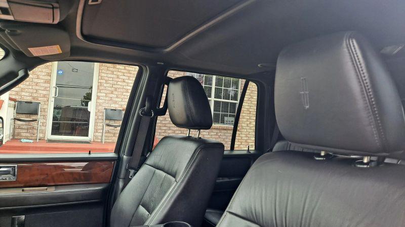 2013 Lincoln Navigator Base