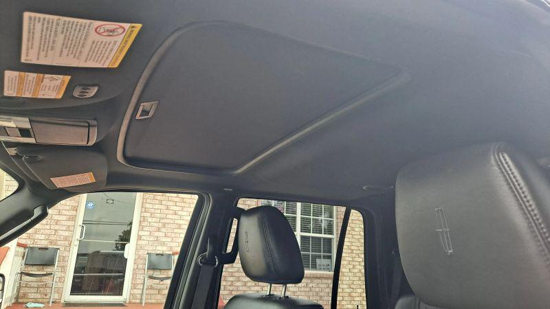 2013 Lincoln Navigator Base
